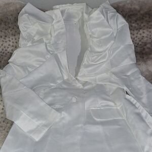 Elegant White Ruffled Blazer